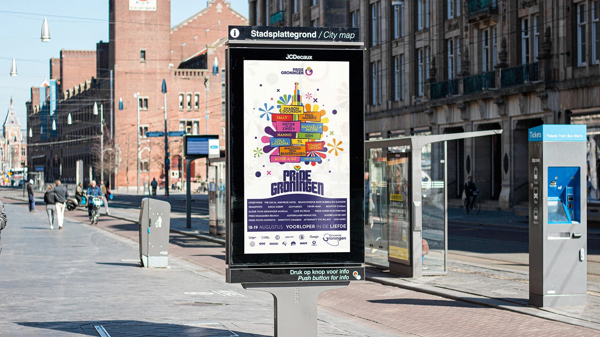 foto van een billboard met de poster van pride groningen